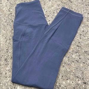 Lululemon Athletica Align
High Rise Pant with Pockets
25"